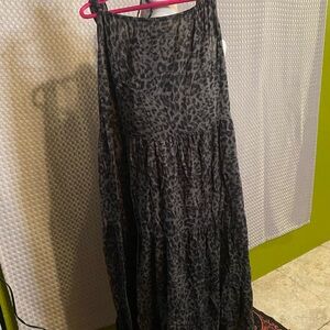 Old Navy Gray Animal Print Maxi Skirt